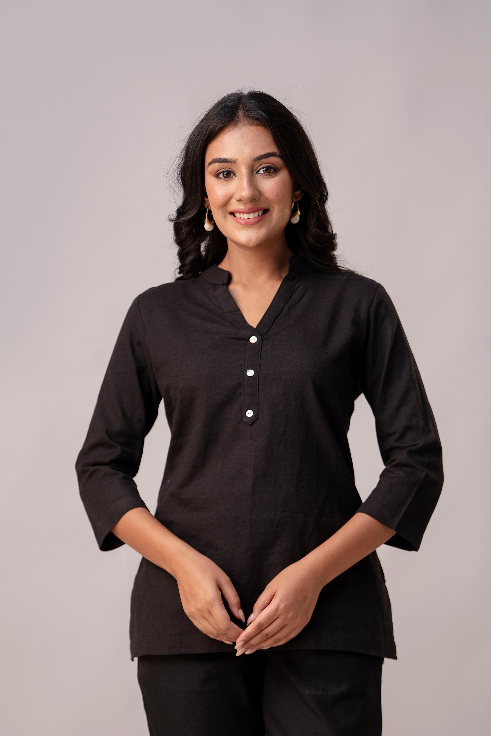 Black Solid Short Kurti